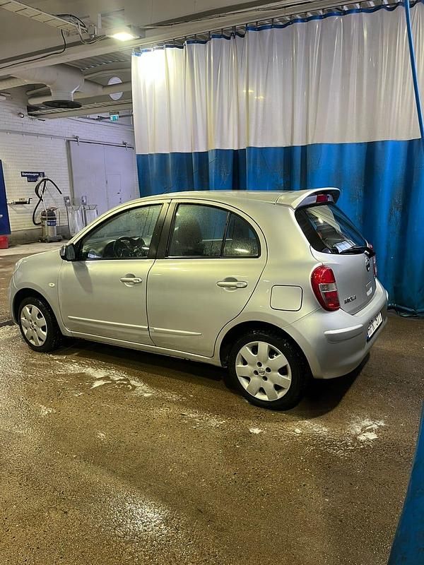 Begagnad Nissan Micra 80 HK (58 kW) 2011 Halvkombi