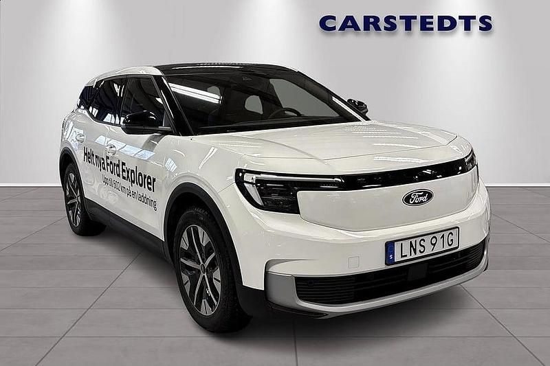 Begagnad Ford Explorer Extended Range 253 kW (344 HK) 2024 Vit SUV