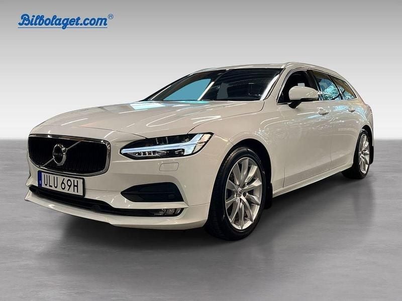 Vit Begagnad 2019 Volvo V90 Momentum Kombi | 274 990 kr (Marknadspris) - Bild 1/4