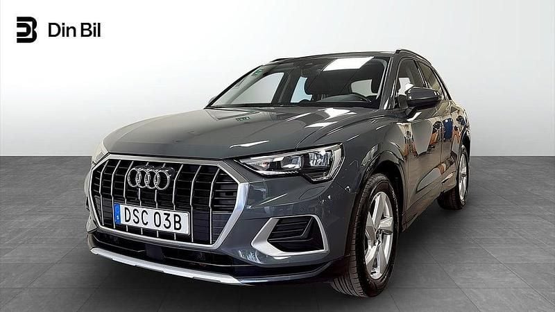 Nanogrå metallic Begagnad 2022 Audi Q3 Advanced Plus SUV | 314 000 kr (Marknadspris) - Bild 1/4