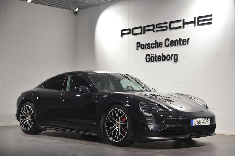 Begagnad Porsche Taycan 4S 22 kW (30 HK) 2022 Svart Sedan