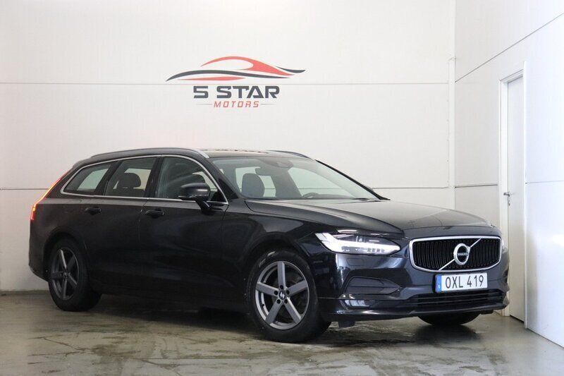 Svart Begagnad 2016 Volvo V90 Momentum Kombi | 174 900 kr (Marknadspris) - Bild 1/4