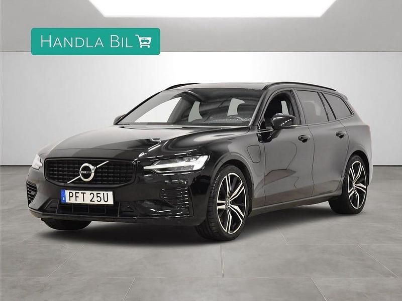 Begagnad Volvo V60 R-Design 253 HK (186 kW) 2021 Svart Kombi