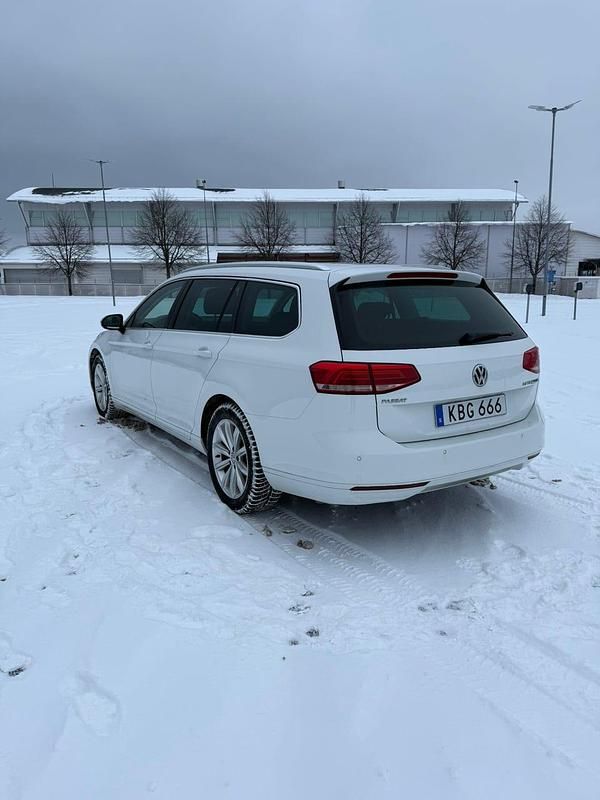 Begagnad VW Passat 150 HK (110 kW) 2016