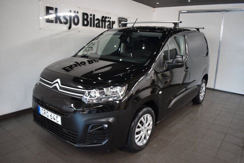 Svart Begagnad 2021 Citroën Berlingo Business Class Minibuss | 139 500 kr (Bra pris) - Bild 1/4