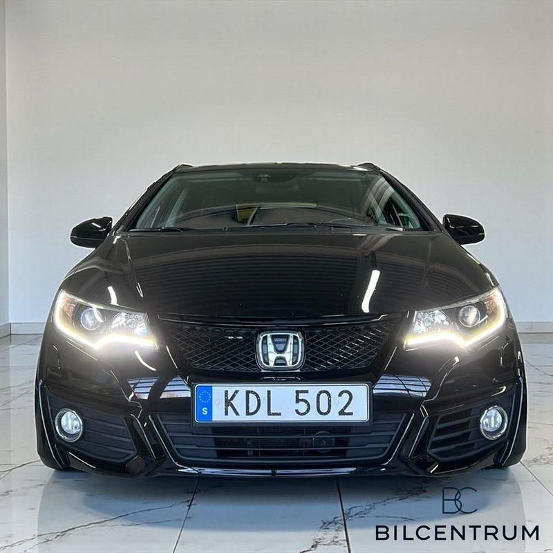 Begagnad Honda Civic 120 HK (88 kW) 2015 Svart