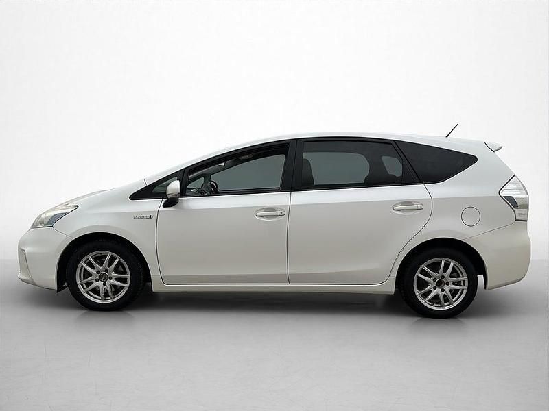 Begagnad Toyota Prius 99 HK (72 kW) 2012 Vit Kombi