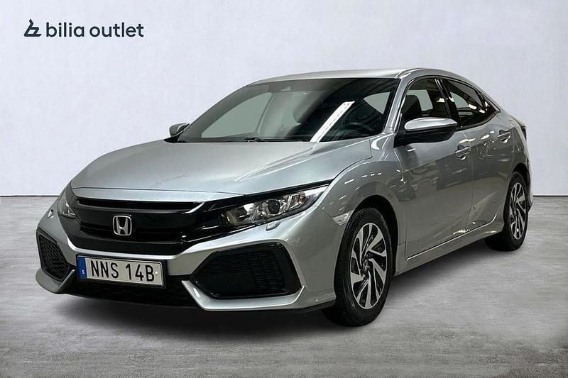 Silver Begagnad 2018 Honda Civic Comfort Halvkombi | 139 900 kr (Marknadspris) - Bild 1/3