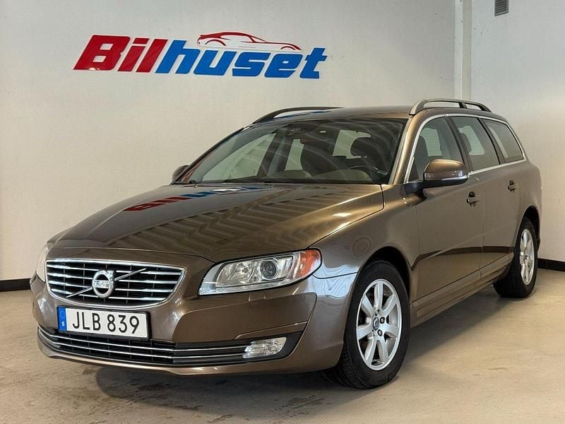 Brun Begagnad 2014 Volvo V70 Momentum Kombi | 132 000 kr (Marknadspris) - Bild 1/4