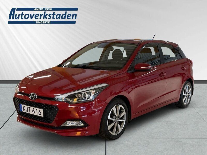 Röd Begagnad 2018 Hyundai i20 Premium Halvkombi | 144 000 kr (Marknadspris) - Bild 1/4
