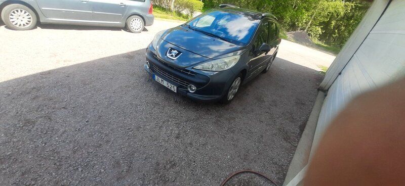 Mörkgrå (grå) Begagnad 2008 Peugeot 207 Outdoor Outdoor Kombi | 32 000 kr - Bild 1/4