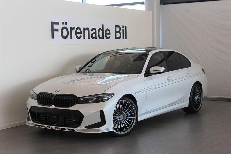 Vit Begagnad 2023 Alpina B3 Sedan | 995 000 kr - Bild 1/4