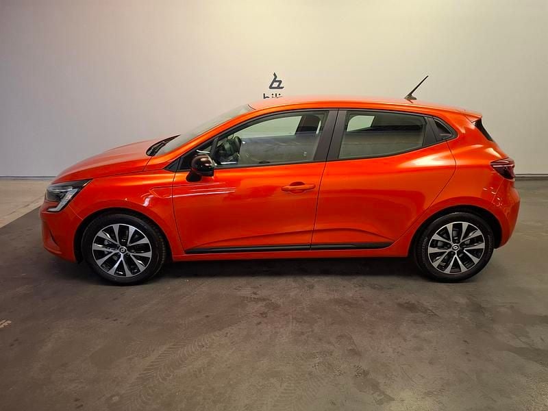 Begagnad Renault Clio V 2023 Orange