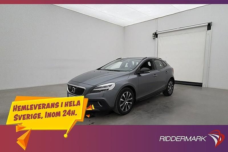 Begagnad Volvo V40 Momentum 152 HK (111 kW) 2019 Grå Halvkombi