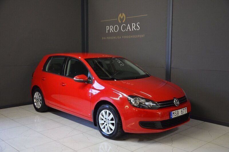 Röd Begagnad 2012 VW Golf VII Halvkombi | 59 500 kr (Marknadspris) - Bild 1/4