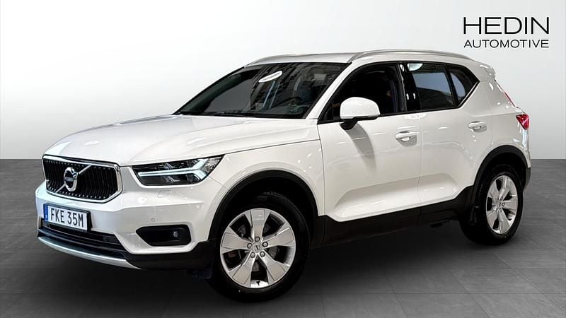 Begagnad Volvo XC40 Momentum 197 HK (144 kW) 2021 Vit (white) SUV