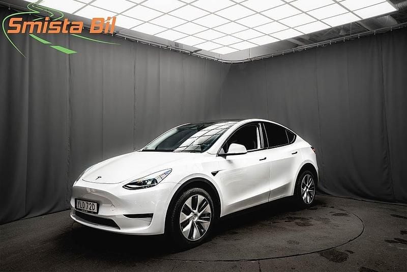 Vit Begagnad 2021 Tesla Model Y Long Range AWD SUV | 289 600 kr (Marknadspris) - Bild 1/3