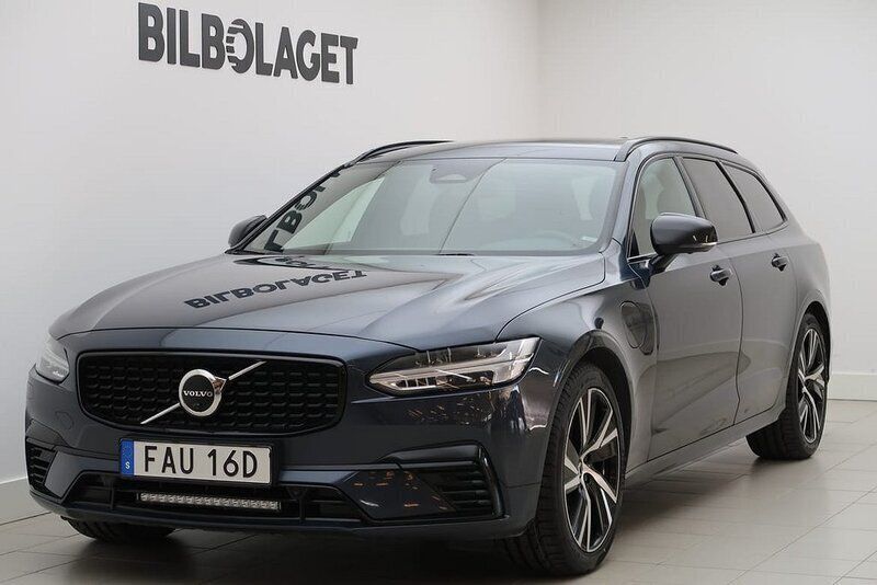 Mörkblå Begagnad 2022 Volvo V90 R-Design Kombi | 459 500 kr (Lite dyr) - Bild 1/4