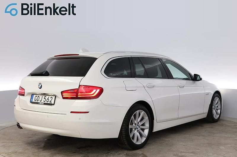 Begagnad BMW 530 286 HK (210 kW) 2014 Vit Kombi