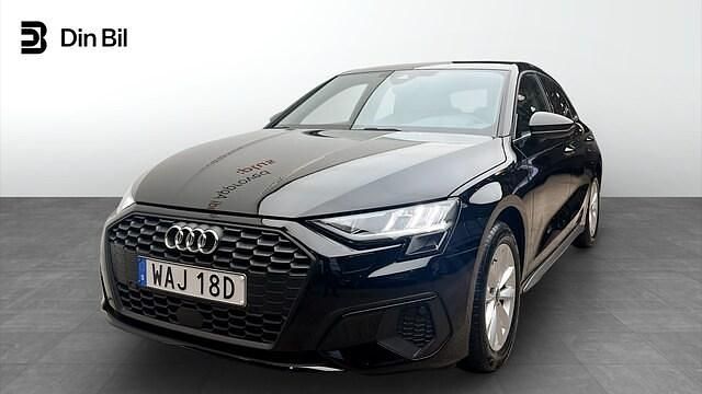 Brilliantsvart Begagnad 2023 Audi A3 Proline | 279 000 kr (Marknadspris) - Bild 1/4