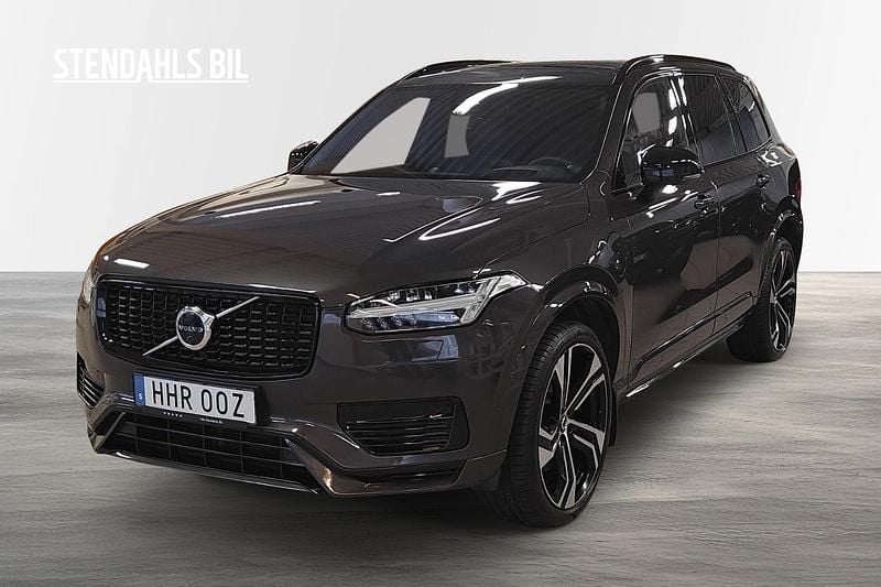Grå Begagnad 2023 Volvo XC90 SUV | 699 000 kr (Lite dyr) - Bild 1/4