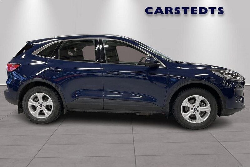 Blå Begagnad 2022 Ford Kuga Titanium SUV | 289 900 kr (Lite dyr) - Bild 1/4