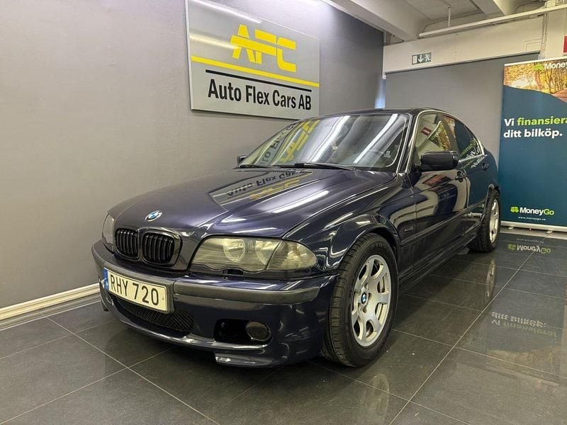 Blå Begagnad 2000 BMW 320 M Sport Sedan | 39 900 kr (Marknadspris) - Bild 1/4
