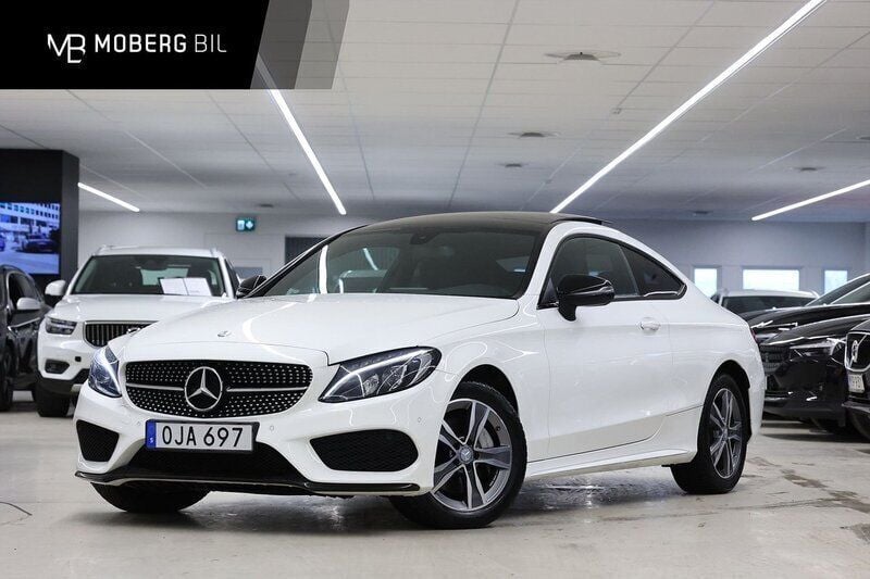 Vit Begagnad 2016 Mercedes C220 Night Sportkupé | 279 900 kr (Lite dyr) - Bild 1/3