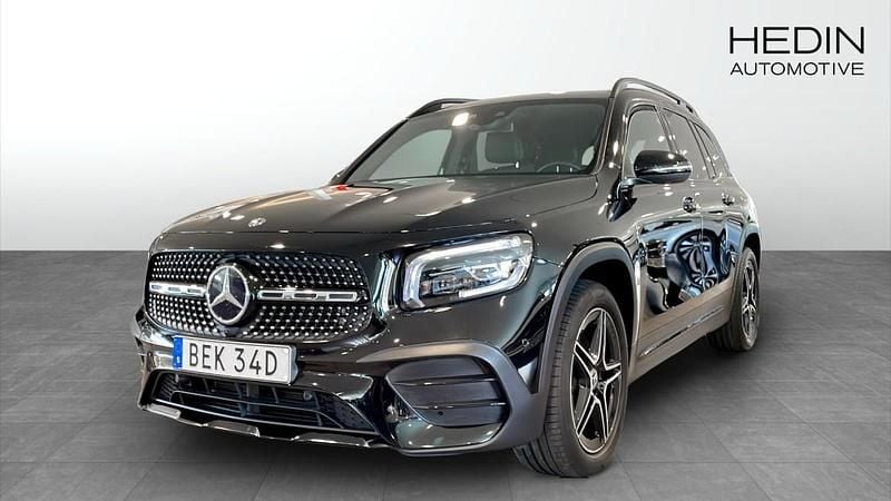 Svart (black) Begagnad 2020 Mercedes GLB200 AMG line SUV | 369 900 kr (Bra pris) - Bild 1/4