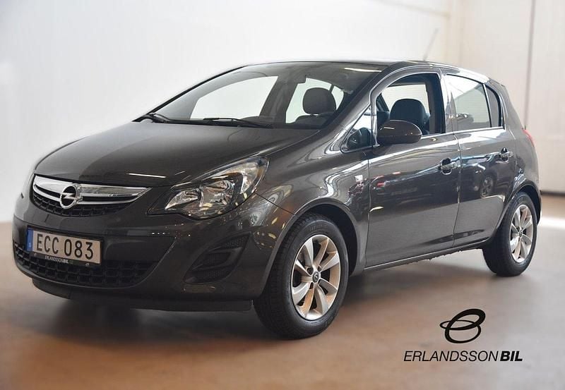 Grå Begagnad 2014 Opel Corsa Enjoy Halvkombi | 99 900 kr (Marknadspris) - Bild 1/4