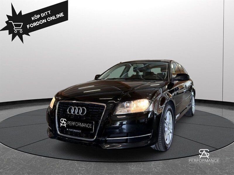 Svart Begagnad 2010 Audi A3 Sportback Attraction Halvkombi | 79 000 kr (Marknadspris) - Bild 1/4
