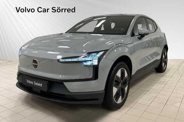 Grå Begagnad 2024 Volvo EX30 Single Motor Extended Range SUV | 364 900 kr (Marknadspris) - Bild 1/3