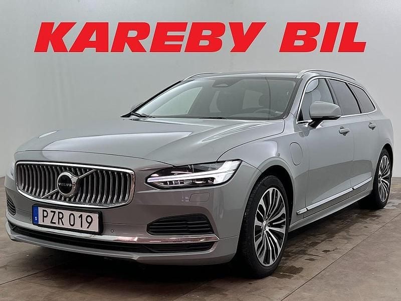 Grå Begagnad 2023 Volvo V90 Core Kombi | 358 900 kr (Bra pris) - Bild 1/3