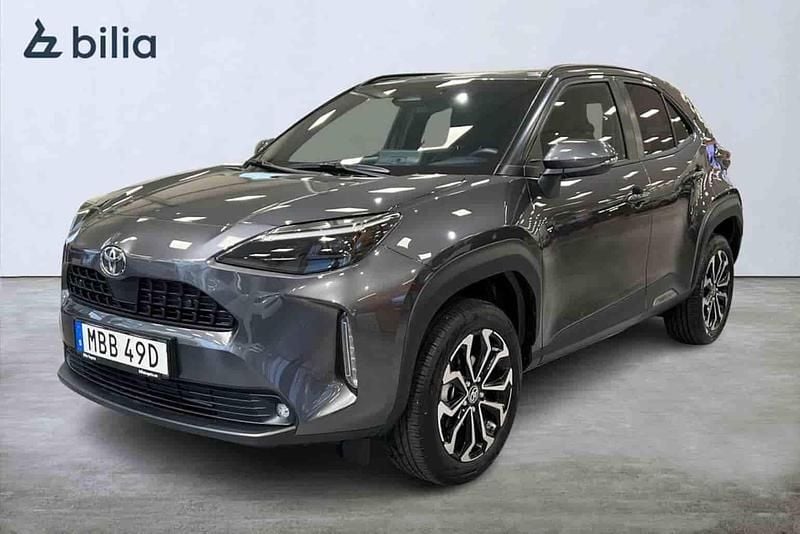 Grå Ny 2025 Toyota Yaris Cross SUV | 329 900 kr - Bild 1/1