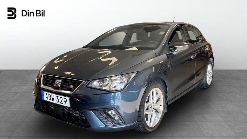 Mörkgrå Begagnad 2021 Seat Ibiza FR Halvkombi | 169 900 kr (Marknadspris) - Bild 1/4