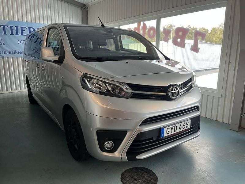 Begagnad Toyota Proace Verso 120 HK (88 kW) 2019 Silver Kombi