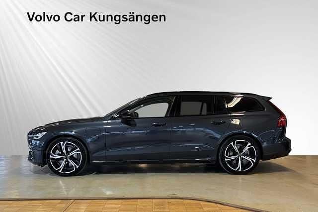 Begagnad Volvo V60 349 HK (256 kW) 2026 Kombi