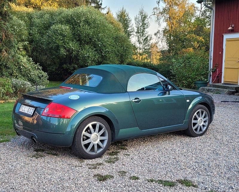 Grön Begagnad 2000 Audi TT Roadster Cab | 73 000 kr (Bra pris) - Bild 1/4