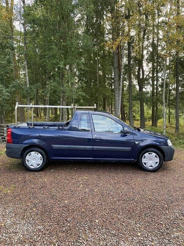 Blå Begagnad 2010 Dacia Pick up Pickup | 23 000 kr - Bild 1/4