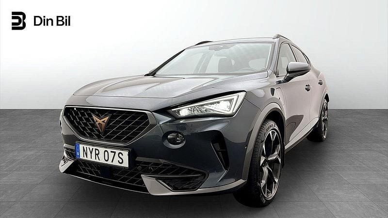 Grå (magnetic tech metallic) Begagnad 2023 Cupra Formentor SUV | 299 900 kr (Marknadspris) - Bild 1/4