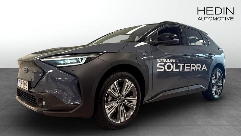 Grå Begagnad 2024 Subaru Solterra SUV | 369 900 kr (Superpris) - Bild 1/4