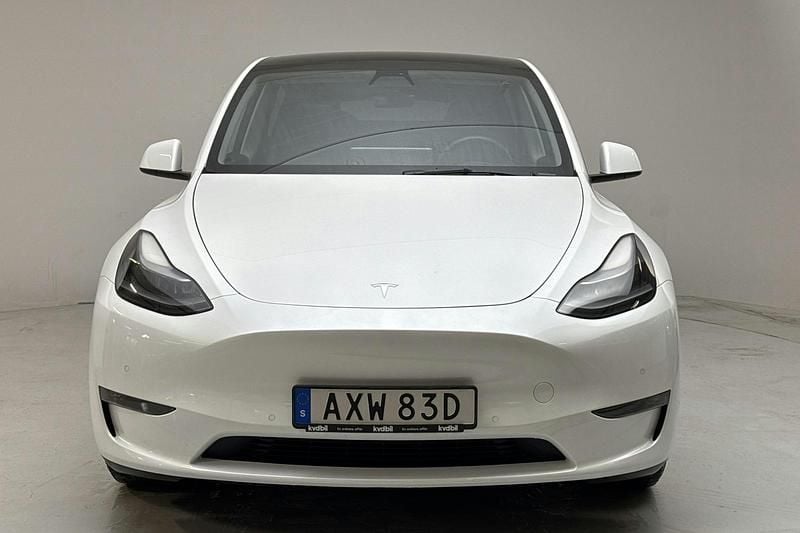 Begagnad Tesla Model Y 378 kW (514 HK) 2022 Vit SUV