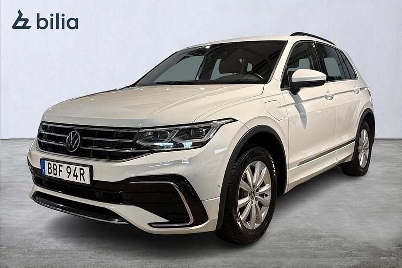Begagnad VW Tiguan R-line 248 HK (182 kW) 2022 Vit SUV