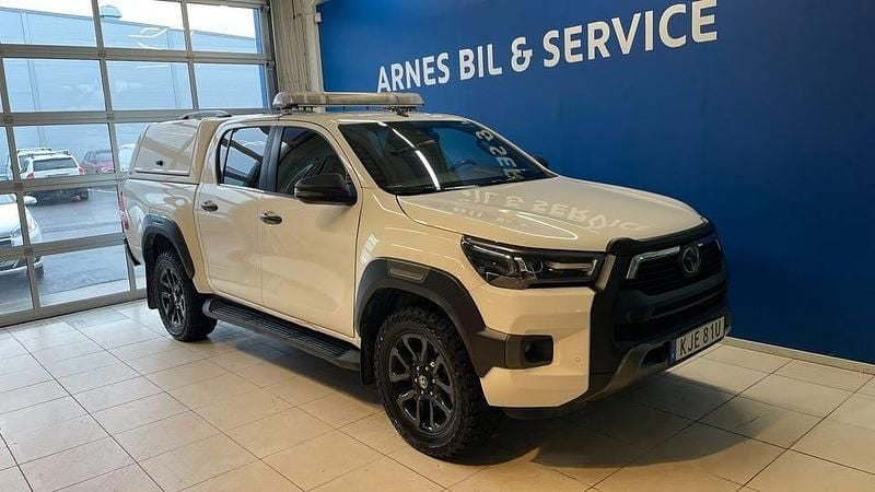Vit Begagnad 2021 Toyota HiLux Pickup | 499 900 kr (Bra pris) - Bild 1/4
