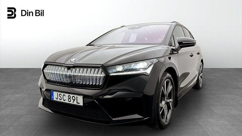Svart (black magic metallic) Begagnad 2023 Skoda Enyaq iV SportLine SUV | 429 500 kr (Marknadspris) - Bild 1/4