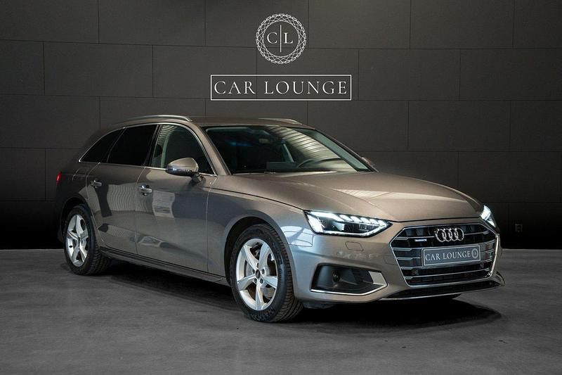 Grå Begagnad 2022 Audi A4 Advanced Kombi | 339 000 kr (Marknadspris) - Bild 1/4