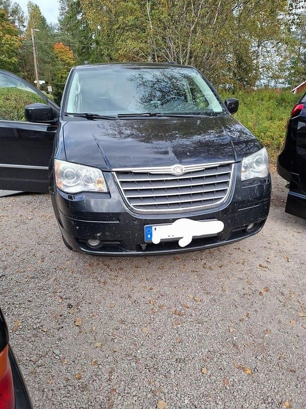 Svart Begagnad 2010 Chrysler Grand Voyager Minibuss | 27 000 kr - Bild 1/4