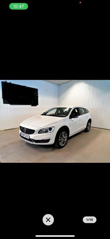 Vit Begagnad 2018 Volvo V60 CC Standard Kombi | 238 900 kr (Bra pris) - Bild 1/4