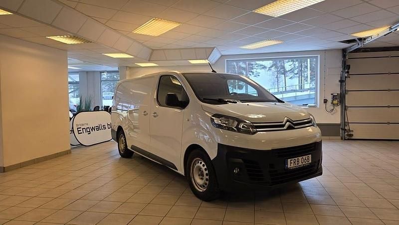 Begagnad Citroën e-Jumpy 100 kW (136 HK) 2022 Vit Minibuss