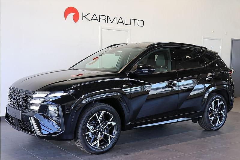 Svart Ny 2025 Hyundai Tucson N Line SUV | 550 700 kr - Bild 1/4